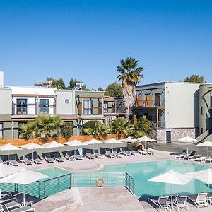 Ampelia Sea Side Resort